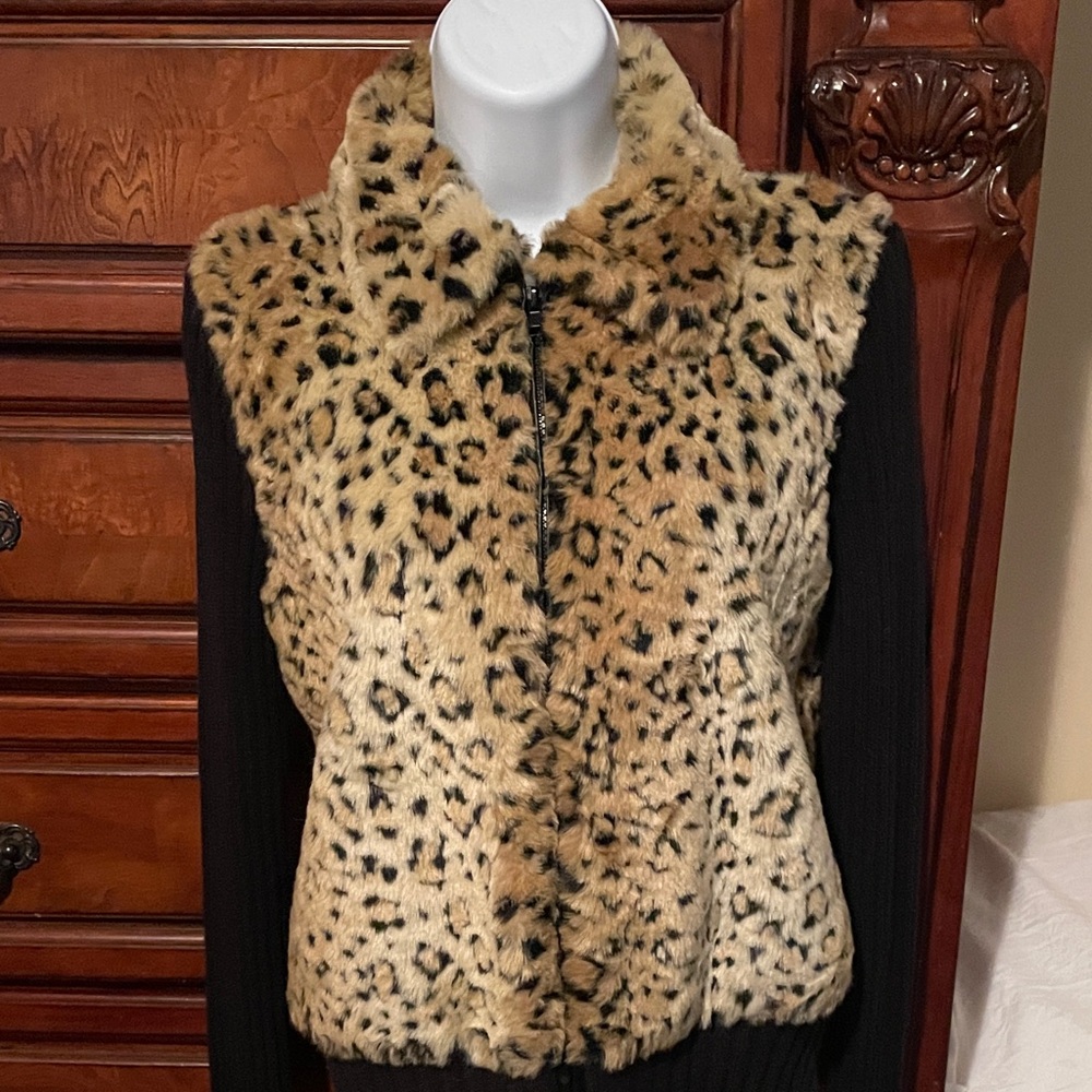 Tiara Leopard Print Teddy Jacket